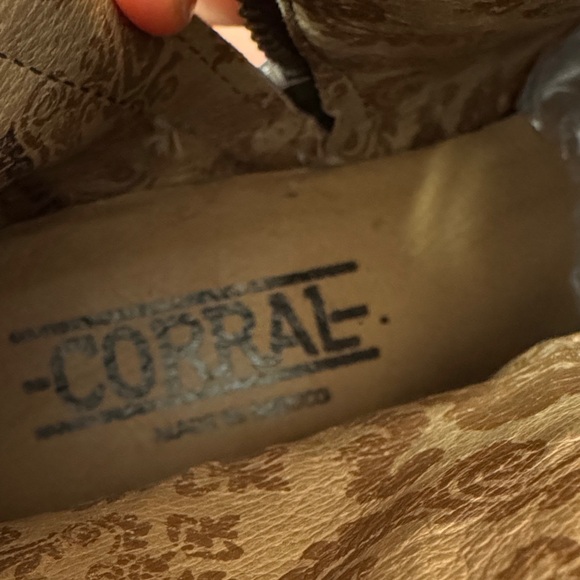 Corral Multicolor Embroidered Ankle Boots - Picture 11 of 14